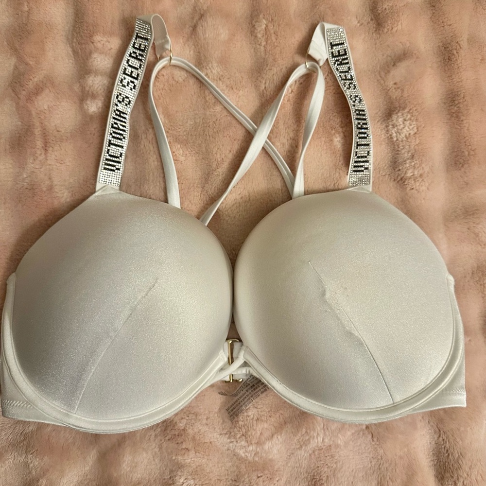 Victoria’s Secret 38DD Push-Up Bra with Rhinestone Straps